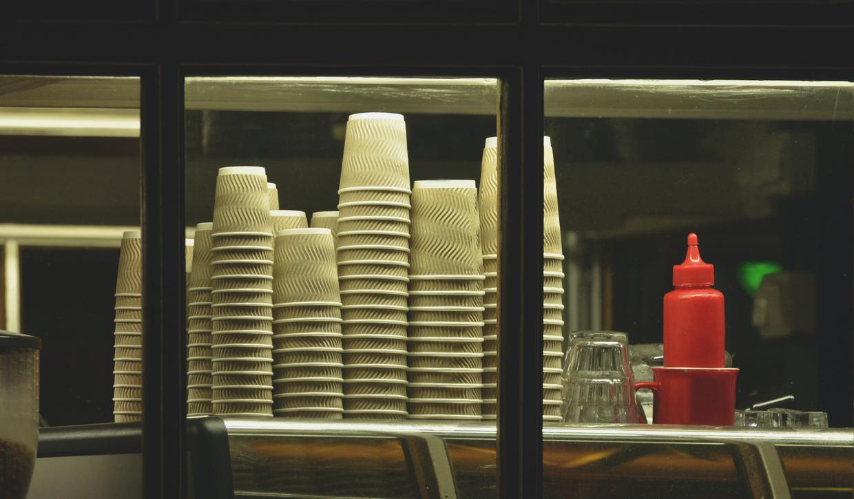 coffeshop-cups-business.jpg