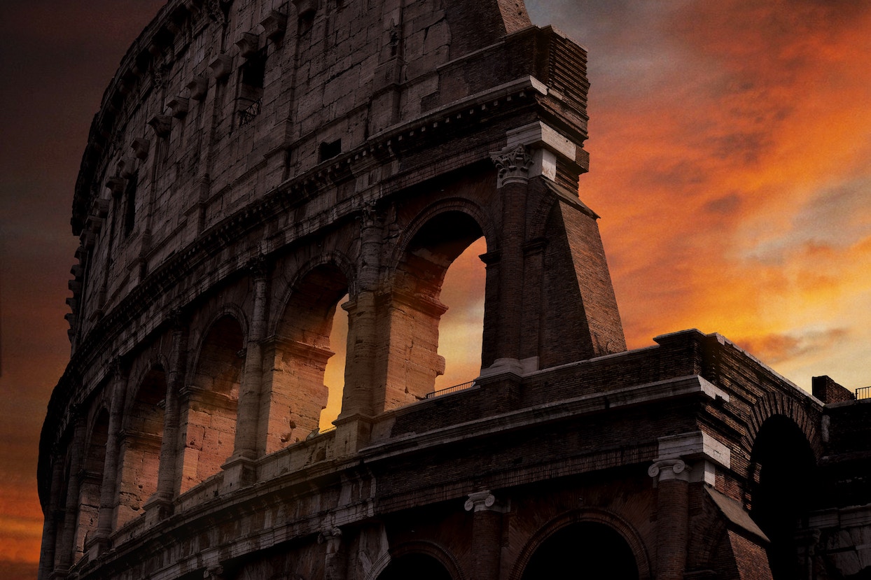 Римский Колизей в Италии