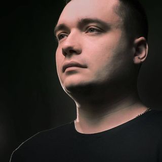 Рустам Мавлютов @adekvattv в Инстаграм