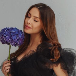 alena_vm.des