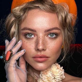 alyonapoli