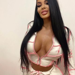 angelica_dinu