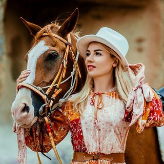 ann.oreshek