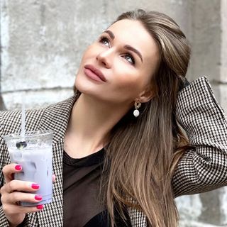 ANNA KHALILOVA | beauty influencer St.P. @bolshaya_kosmeti4ka в Инстаграм