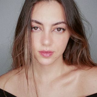 carolinequeirozz