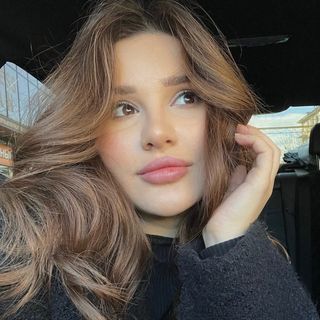 hizroeva1