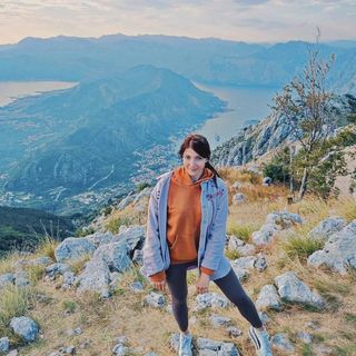 kate_v944