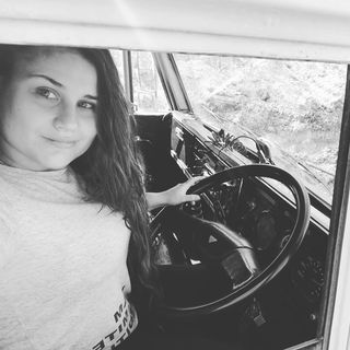 katya_na_kamaze