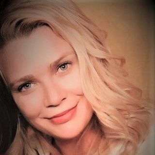 laurie_holden1