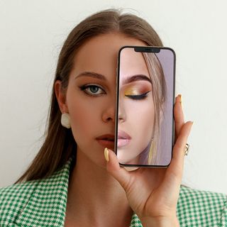mua_aziza