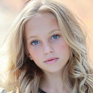nicole.szuturma.little.model