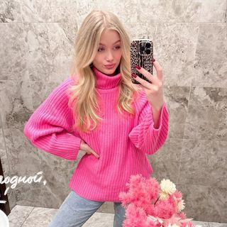 olya_nail_stylist