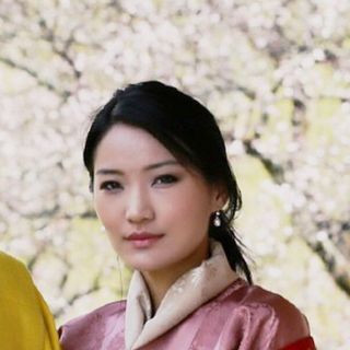 queenjetsunpema