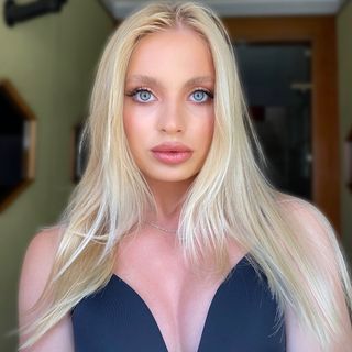 sofi_yali