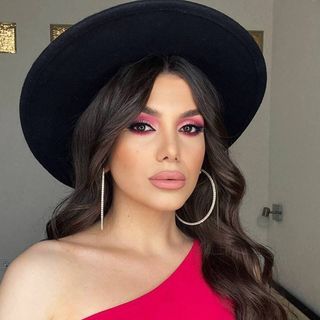 yakubova_makeup
